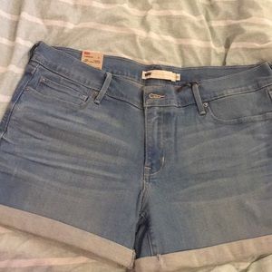 Levi’s jean shorts